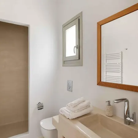 Myker Estate I 8-bdr, Luxury, Seaview, Pool Willa Plintri