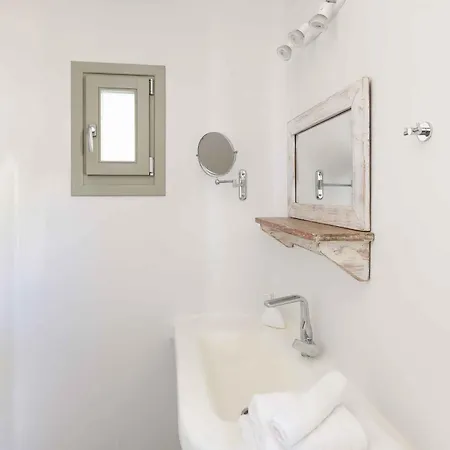 Myker Estate I 8-bdr, Luxury, Seaview, Pool *