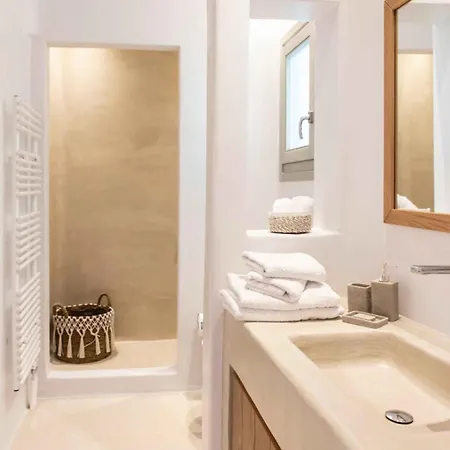 Myker Estate I 8-bdr, Luxury, Seaview, Pool