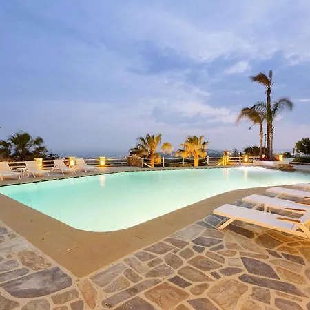 Myker Estate I 8-bdr, Luxury, Seaview, Pool